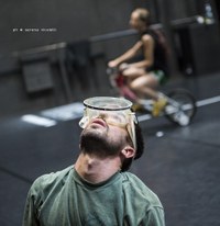 Compagnia Zappalà Danza, Romeo e Giulietta 1.1. La sfocatura dei corpi (foto di Serena Nicoletti)