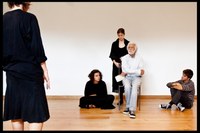 Luca Ronconi in prova (In cerca d’autore. Studio sui «Sei personaggi», 2012), foto di Luigi La Selva