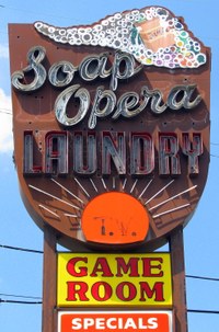 Soap Opera Laundry (foto Brent Moore)